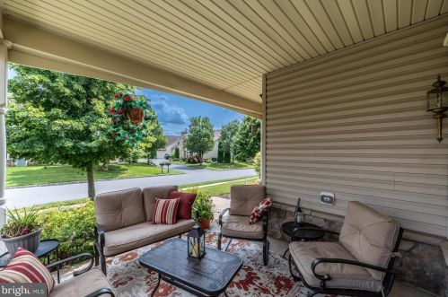 126 Pebble Beach Dr, Limerick, PA 19468-1040