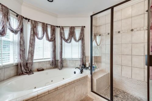 1834 Brockton Gln, Atlanta GA 30329-2580 exterior