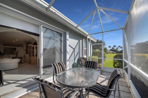 5840 Is Reach Ln, Boynton Beach FL 33437-4230 exterior