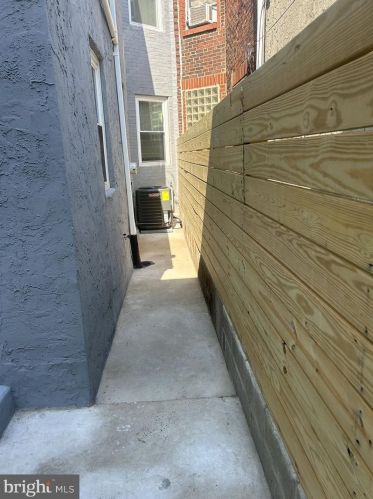 1949 22nd St, Philadelphia PA 19121-1406 exterior