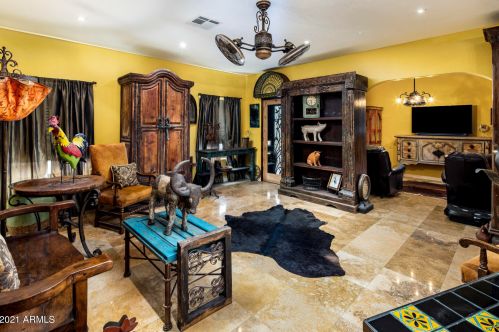 17313 22 Way, Phoenix AZ 85022-2255 exterior