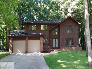 3911 Hemmingway Dr, Okemos, MI 48864-3758