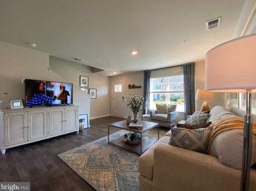 30052 Greenspring Dr, Princess Anne, MD 21853-2715