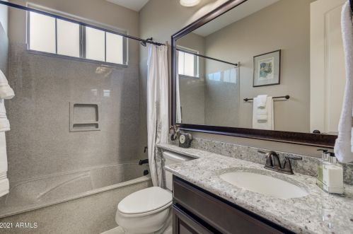 6151 Fresno St, Chandler AZ 85249-5589 exterior