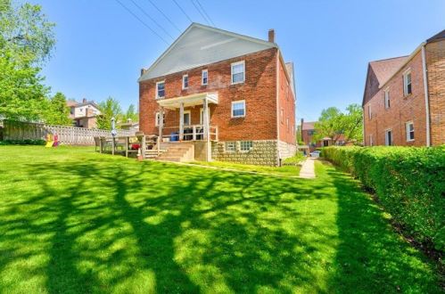 364 Questend Ave, Pittsburgh PA 15228-2462 exterior