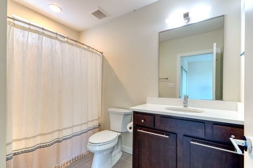 3206 Mary St, Pittsburgh PA  15203-2557 exterior