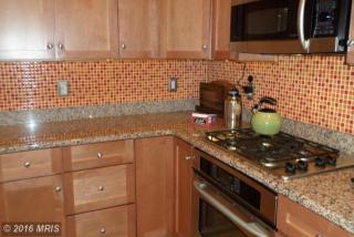 520 Royal St, Alexandria VA  22314-2024 exterior