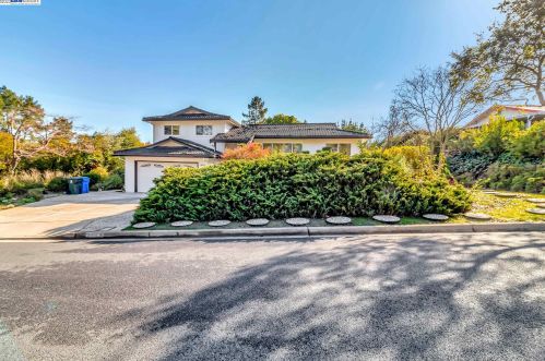 2850 Madeira Way, Concord CA  94523-2023 exterior