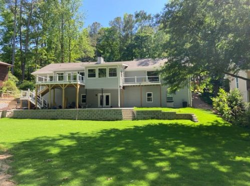 270 Mark Trail Ct, Atlanta GA  30328-2106 exterior