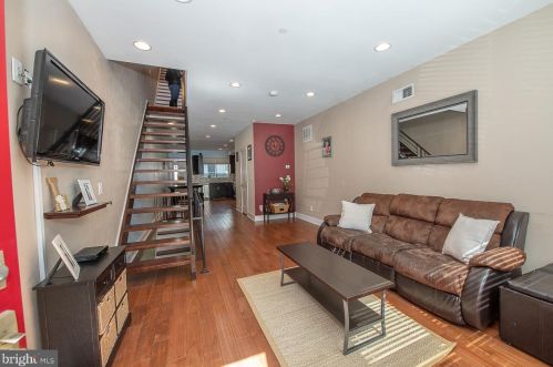 1911 Brown St, Philadelphia, PA 19130-2007