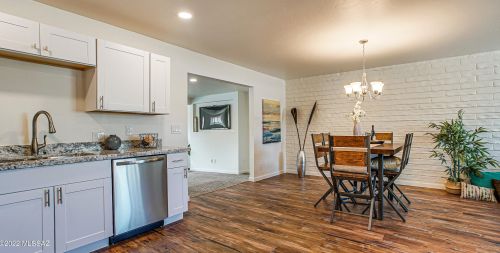 8322 Julia St, Tucson AZ  85710-4218 exterior