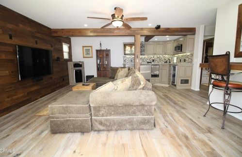 3715 Sunset Ln, Oxnard CA 93035-4133 exterior