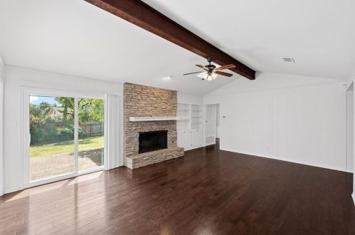 7007 Edgefield Dr, Austin TX  78731-2925 exterior