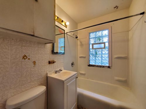 5059 51st Blvd, Milwaukee WI  53218-4330 exterior