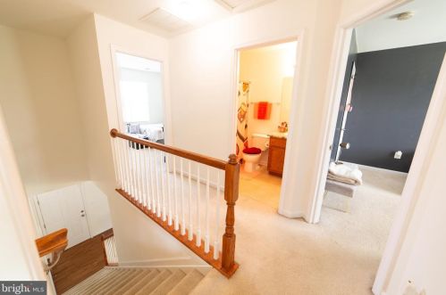 280 Kentshire Dr, Lancaster PA 17603-8851 exterior