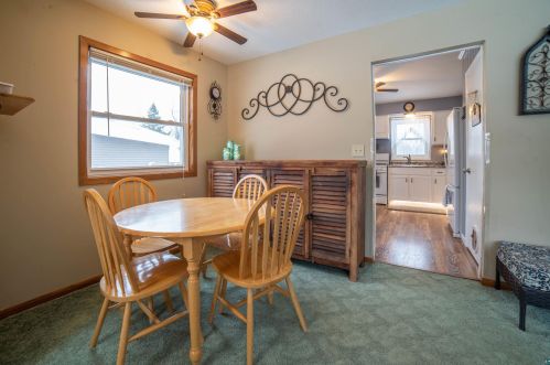 2804 Morris Thomas Rd, Duluth MN 55811-2818 exterior