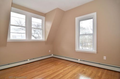 261 Admiral St, Providence RI 02908-1331 exterior