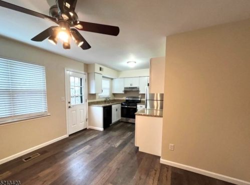 165 Riva Dr, Hackettstown NJ  07840-3727 exterior