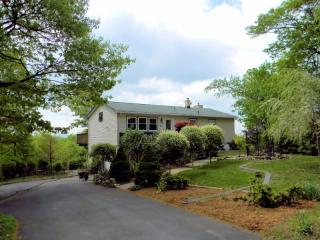 71 Lakeside Dr, Wantage, NJ 07461-4357