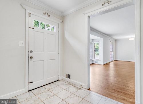 7209 Matthew Mills Rd, Mc Lean VA  22101-2643 exterior