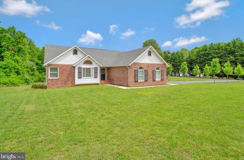 175 M F Bowen Rd, Huntingtown, MD 20639-9129