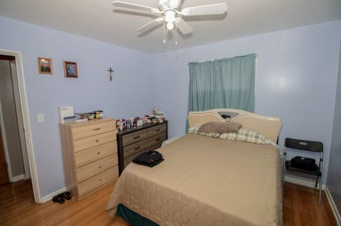 4838 Hawthorne Ave, Hillside IL 60162-1008 exterior