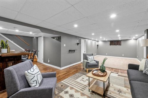 7384 Sharp Ave, Saint Louis MO 63116-3040 exterior