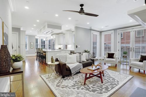 420 3rd St, Washington DC  20003-1930 exterior