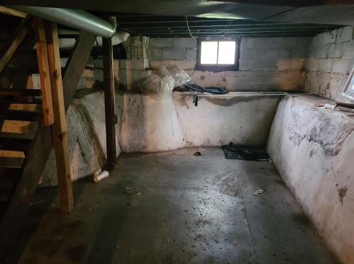 725 Edwards St, Kalamazoo MI 49007-3507 exterior