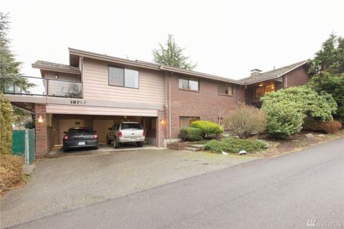 19752 40th Pl, Seattle WA  exterior