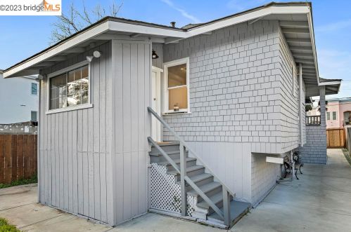 2020 Blake St, Berkeley CA 94704-2604 exterior