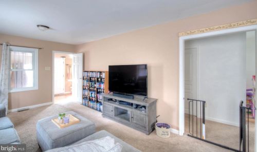 213 5 Ave, Runnemede NJ 08078-1308 exterior