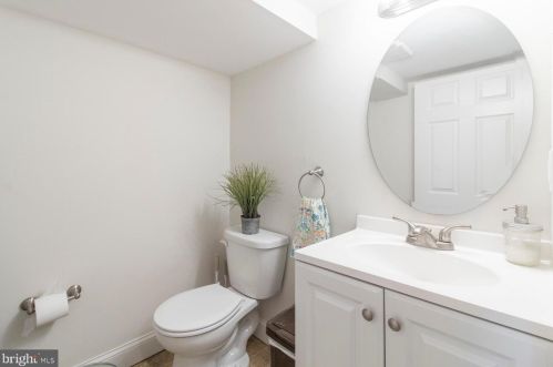 1 Garfield Ave, Manor PA 19036-1210 exterior