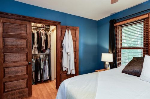 1610 Madison St, Madison WI  53711-2122 exterior