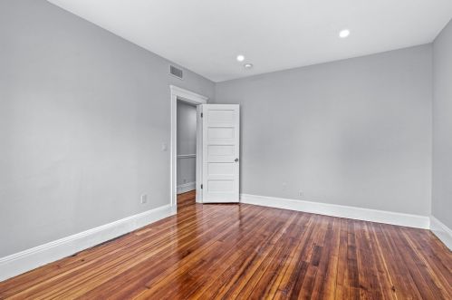 79 Pleasant St, Boston, MA