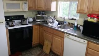 12428 1 Ave, Seattle WA  98146-2970 exterior