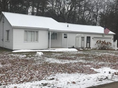 2979 Maple St, Allegan, MI 49010-9769