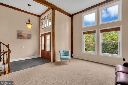 85 Colleen Cir, Trenton NJ 08638-1724 exterior