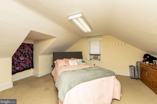 557 Haddon Ave, Camden NJ 08103-2839 exterior