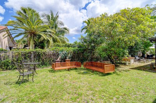 20570 Carousel Cir, Boca Raton FL  33434-3931 exterior