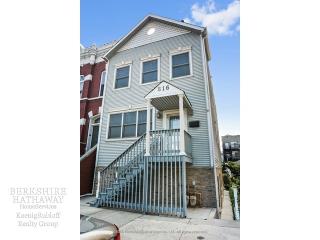 816 Noble St, Chicago IL  60642-3336 exterior