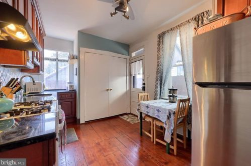 123 Plum St, Lancaster PA 17602-2959 exterior