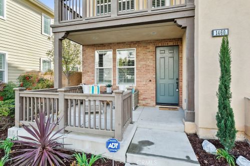 1460 Charleston St, Tustin, CA 92782-1744