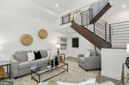 1352 19 St, Philadelphia PA 19146-4665 exterior