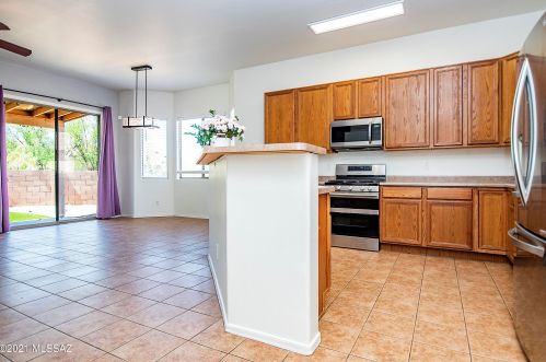 7972 Hawk Eagle Ct, Tucson AZ  85757-1643 exterior