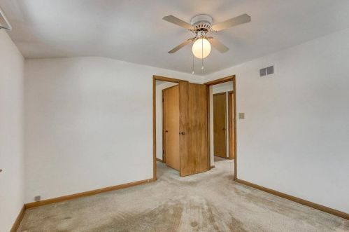 2529 70, Milwaukee WI 53223-2114 exterior