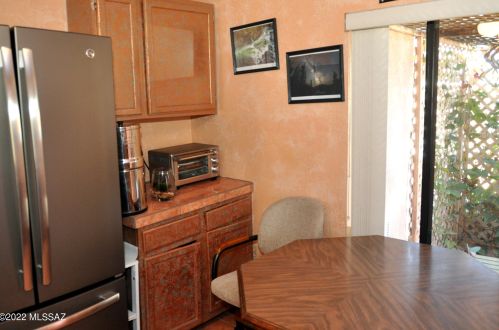 4114 Monte Vis Dr, Tucson AZ 85712-5516 exterior