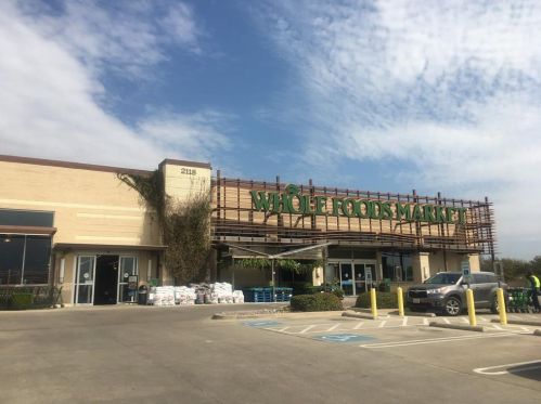 1600 Abrams Rd, Dallas TX 75214-4401 exterior