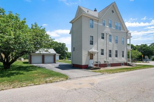 56 Lyman Ave, Providence, RI 02919-2716