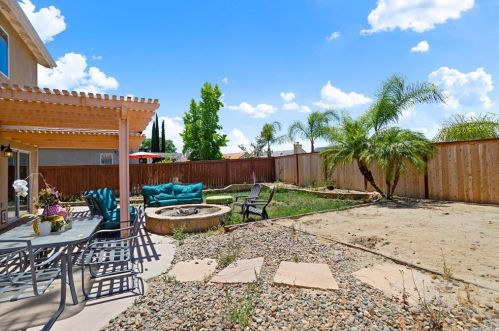 44601 Crestwood Cir, Temecula CA 92592-1837 exterior